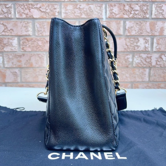 Chanel GST Caviar Tote Gold Chain Bag - Picture 5 of 11
